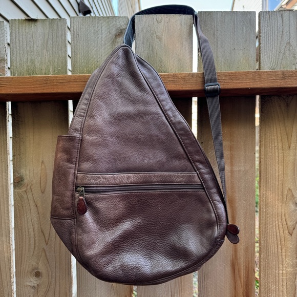 LL Bean Brown Leather Traveler Sling-Bag OS - Picture 10 of 10